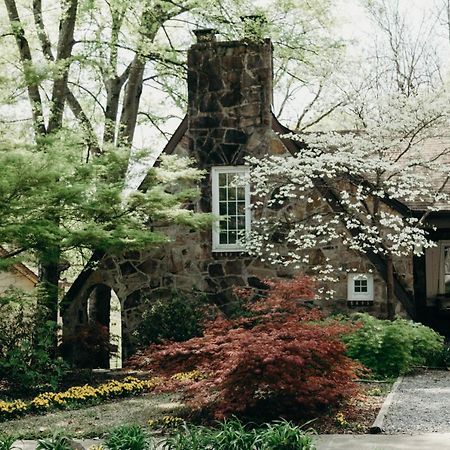 The Woodlawn Tudor هوت سبرنغز المظهر الخارجي الصورة