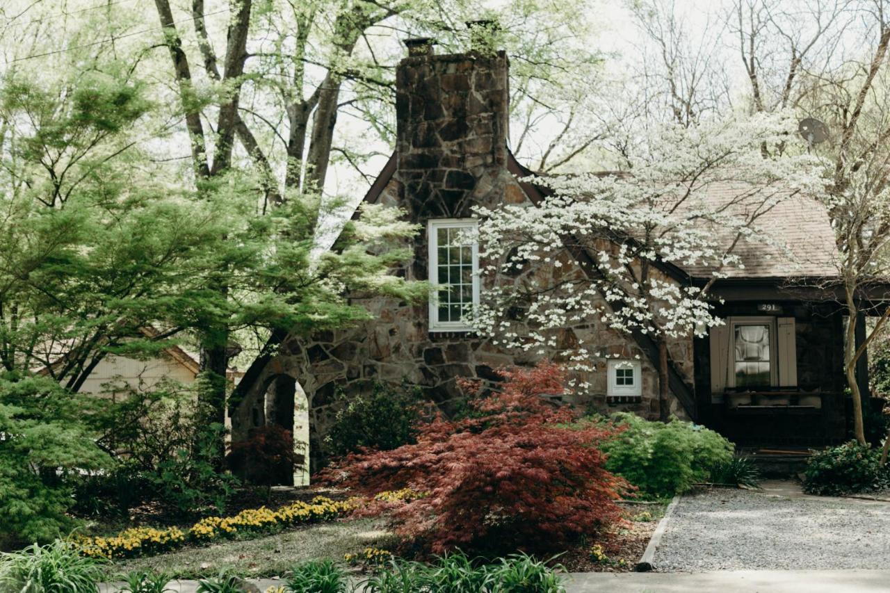 The Woodlawn Tudor هوت سبرنغز المظهر الخارجي الصورة